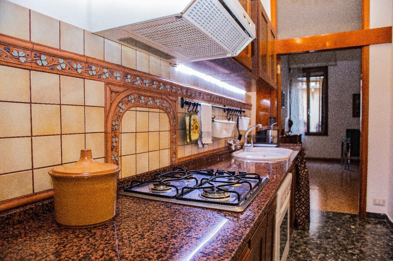 Appartamento Dei Frari Venedig Exteriör bild